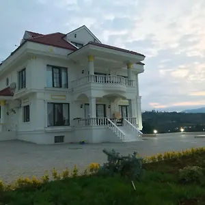فيلة White Pavilion, ترابزون